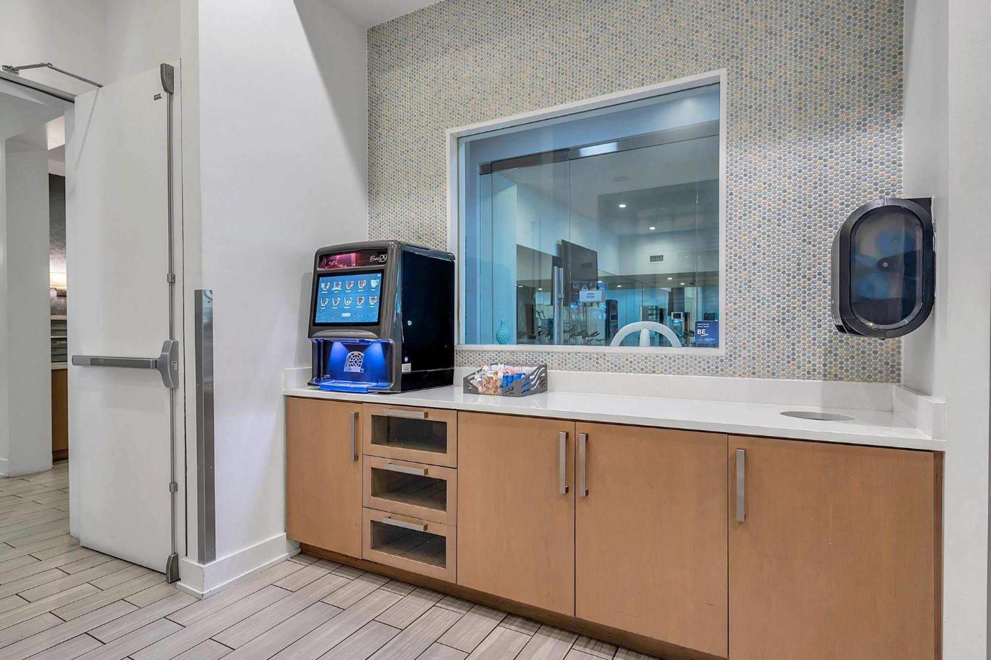Luxury 1 Bedroom With Den Downtown Tampa Apt - City Views, Rooftop Pool, Workspace Esterno foto
